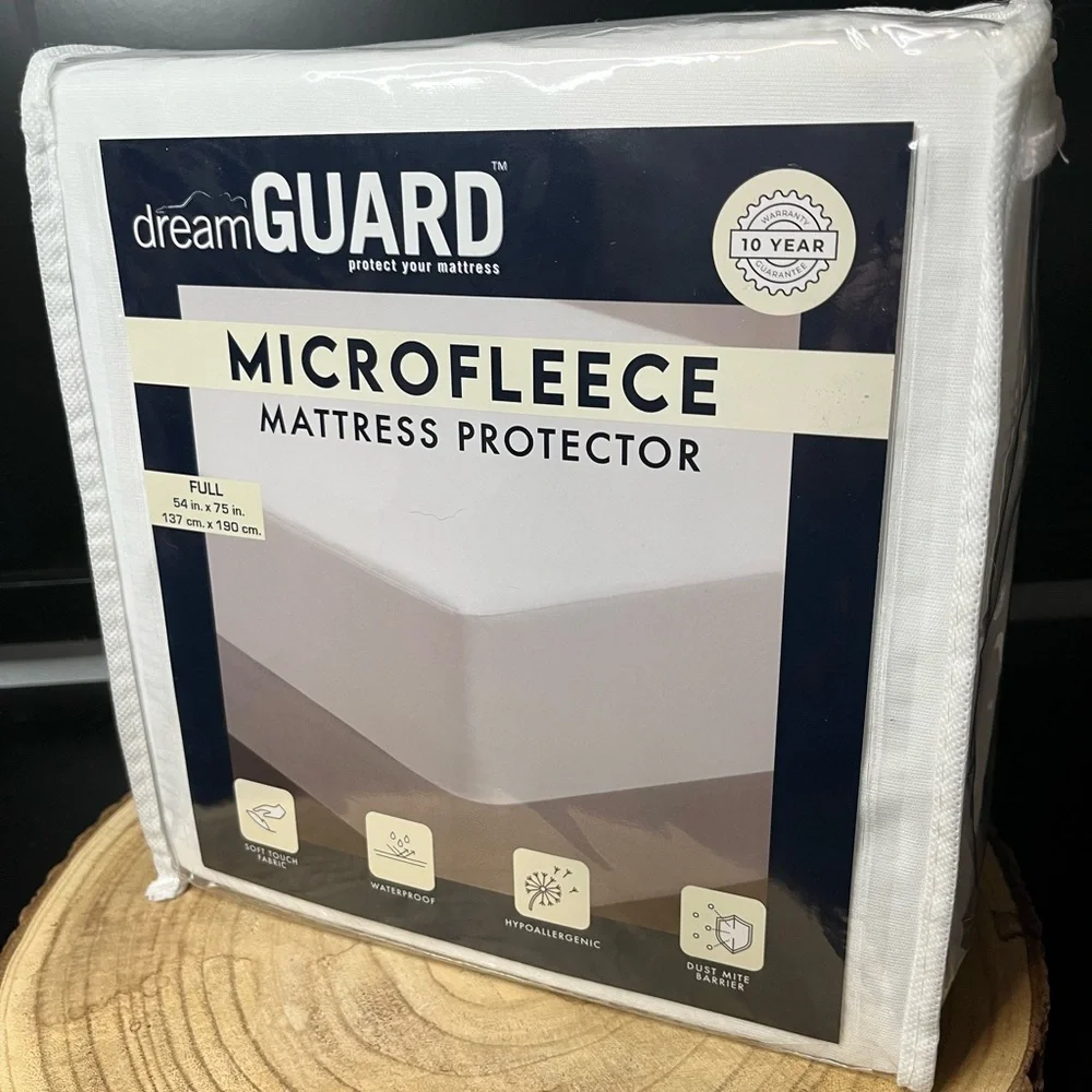 Full size microfleece mattress protector NEW in package Dream Guard